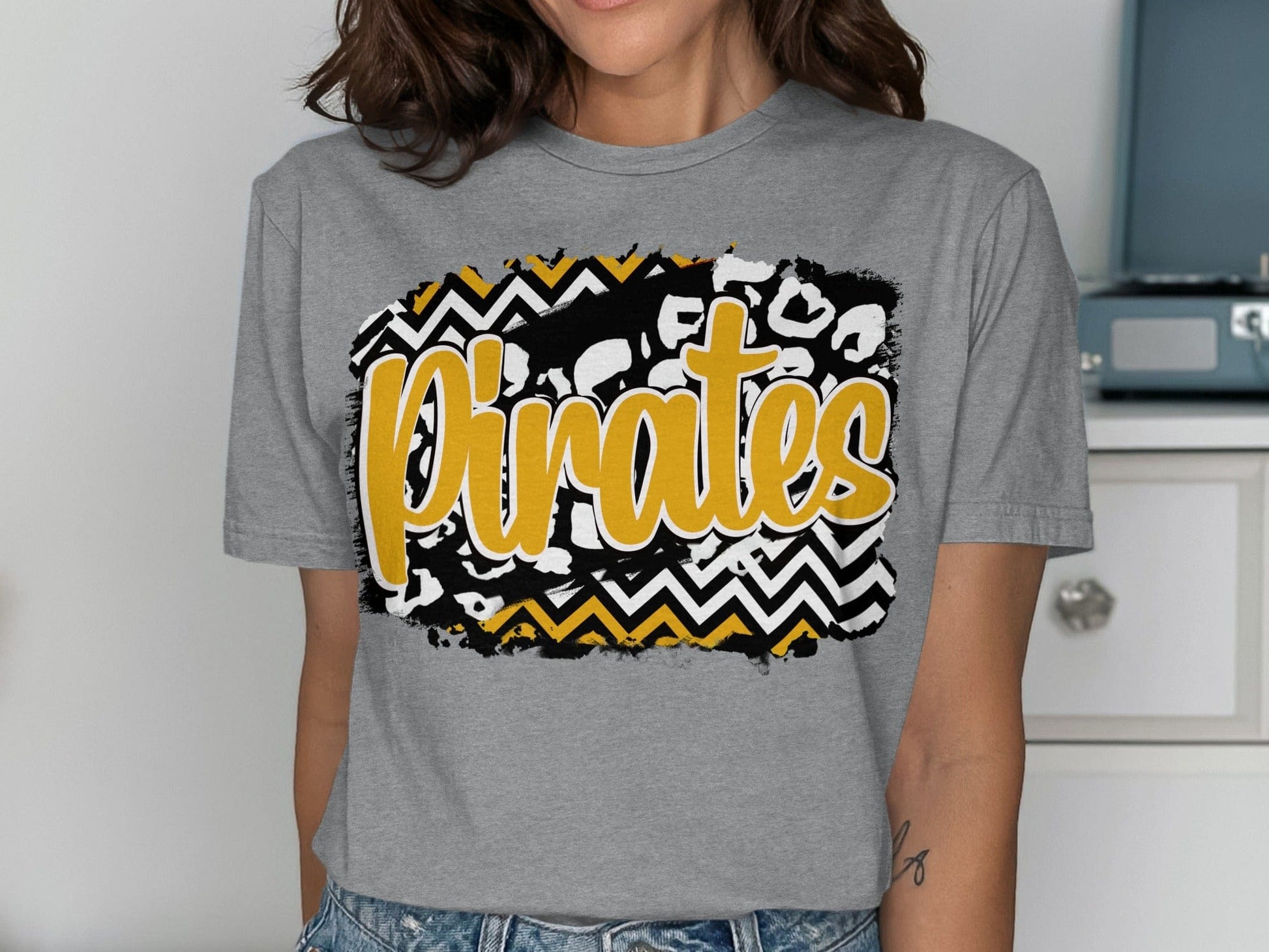 Jen Peete Designs Clothing T-shirts Pirates Black And Gold T-Shirt