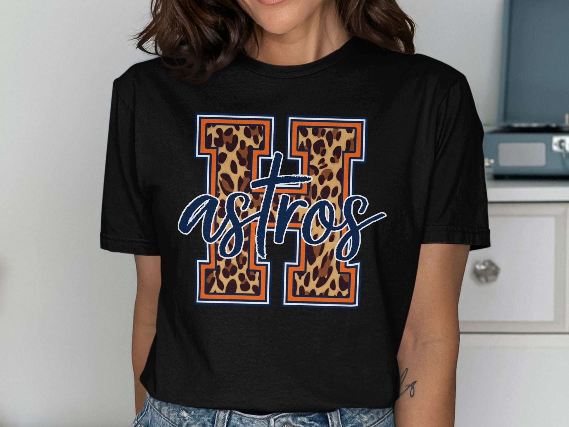 JPD Physical Item Astros Team Leopard Print Design Graphic T-Shirt