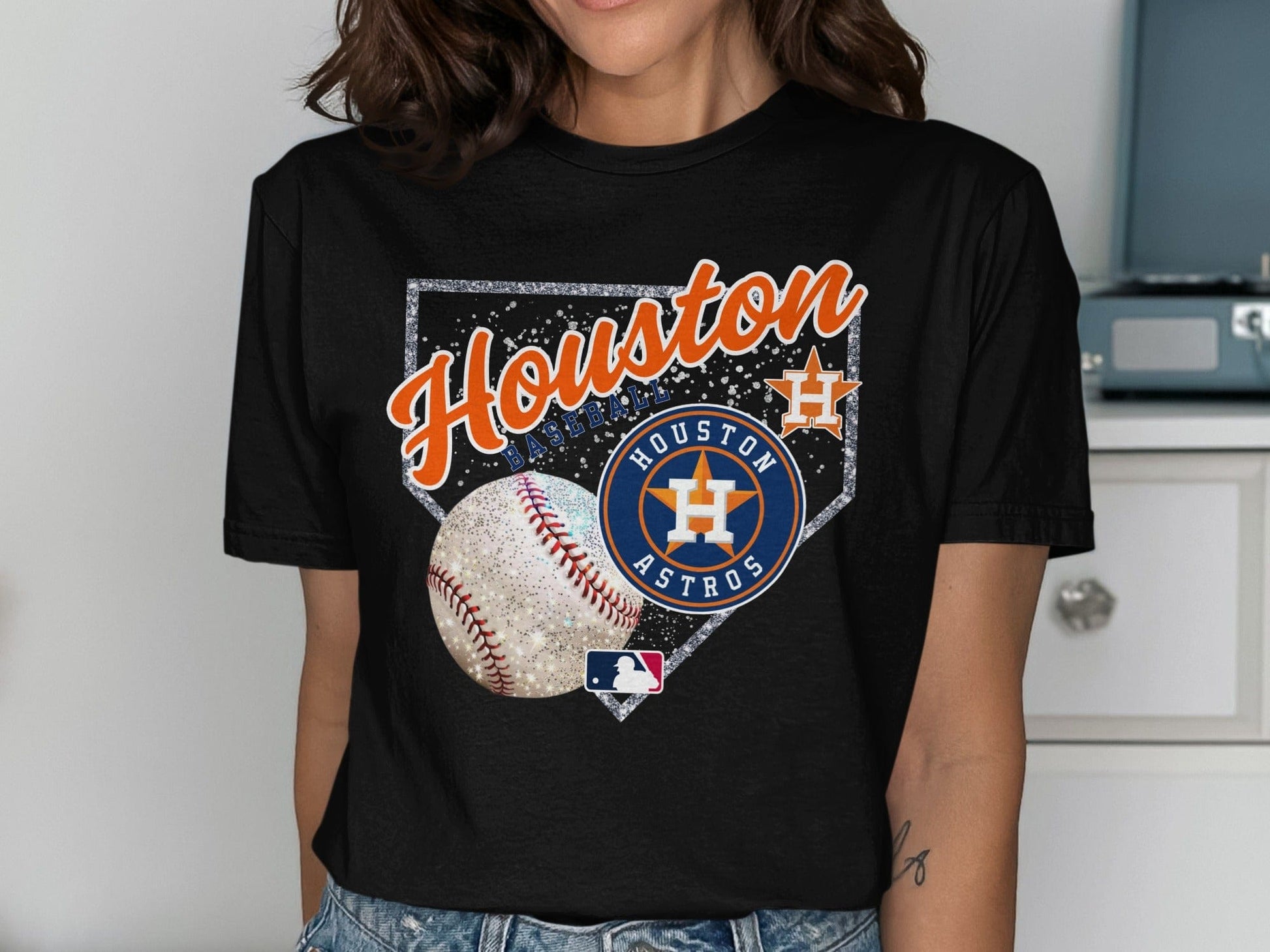 JPD Physical Item Houston Astros Baseball And MLB Team Design Awesome T-Shirt